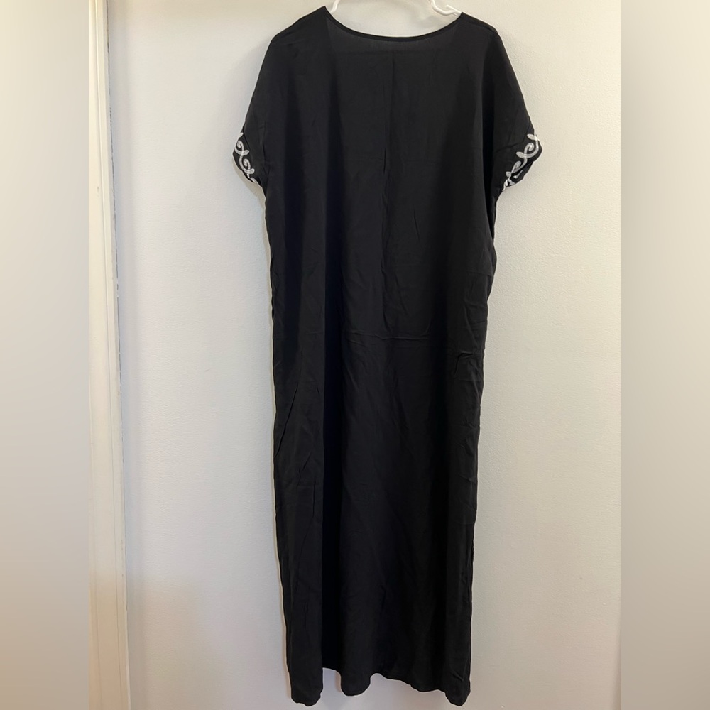 Floral Embroidered V-Neck Swimsuit Cover-Up Kaftan Dress - Picture 2 of 16
